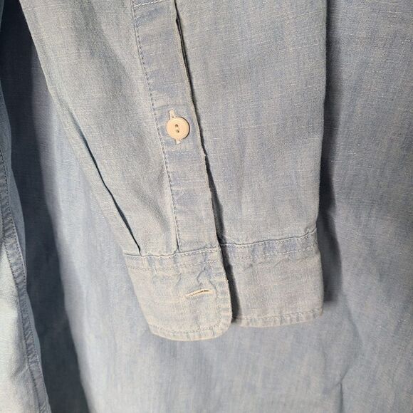Revolve Adriano Goldschmied AG BENNING Denim Chambray SHIRT in Roadstead - Picture 8 of 14